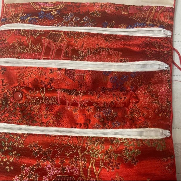 Jewelry Wallet / Travel  Storage- 3 zippered compartments - Picture 4 of 8